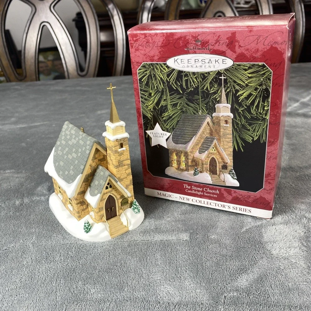 Hallmark Keepsake Ornament Candlelight Services Series The Stone Church 1998